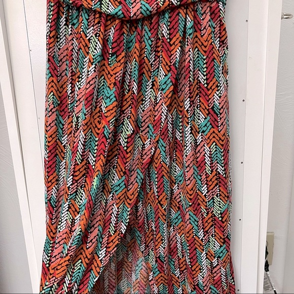 i’m in love with DEREK High-Low Slit Dress - Picture 4 of 6